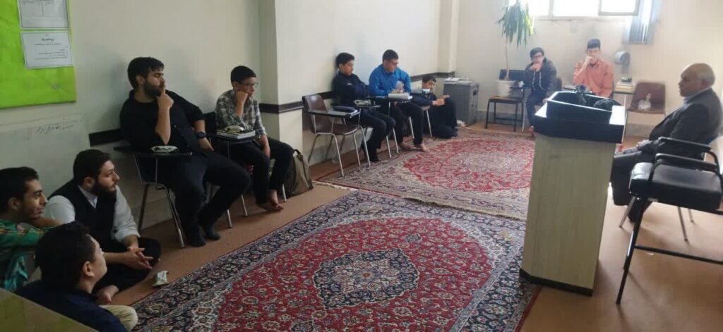 جلسه تحلیل سیاسی اوضاع لبنان و غزهبا حضور استاد غلامرضایی