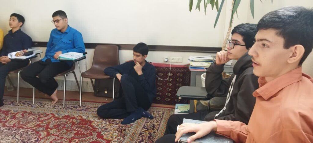 جلسه تحلیل سیاسی اوضاع لبنان و غزهبا حضور استاد غلامرضایی